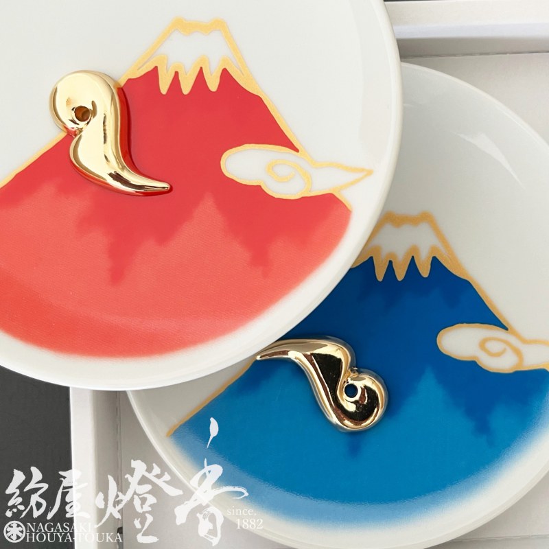 KAWS HOLIDAY JAPAN プレート セット カウズ 富士山 お皿 KAWS HOLIDAY JAPAN プレート セット カウズ 富士山 お皿 HOLIDAY