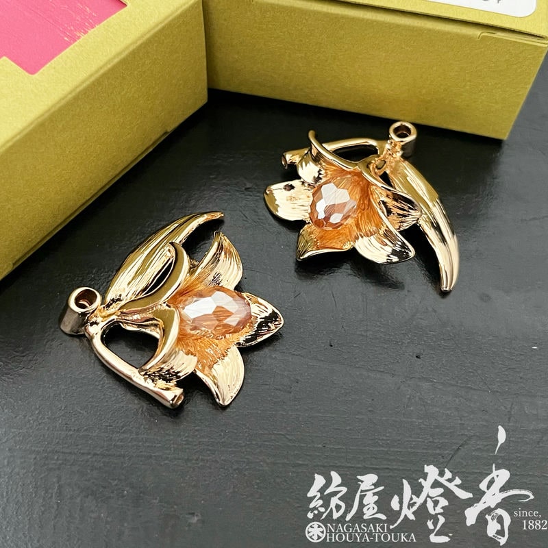 香道具『ジュエリーのような香立【いおり-フルール・ド・リス