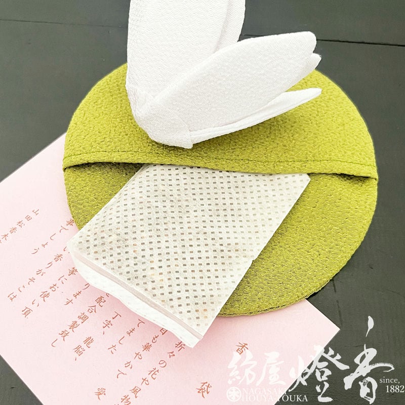 香りのギフト『匂い袋とお線香詰合せ【京の香りセット・睡蓮/白＆華月