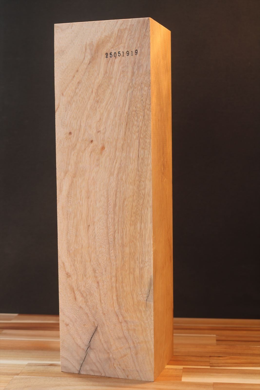 彫刻材 楠(クス)｜木材通販の【木一筋.com】