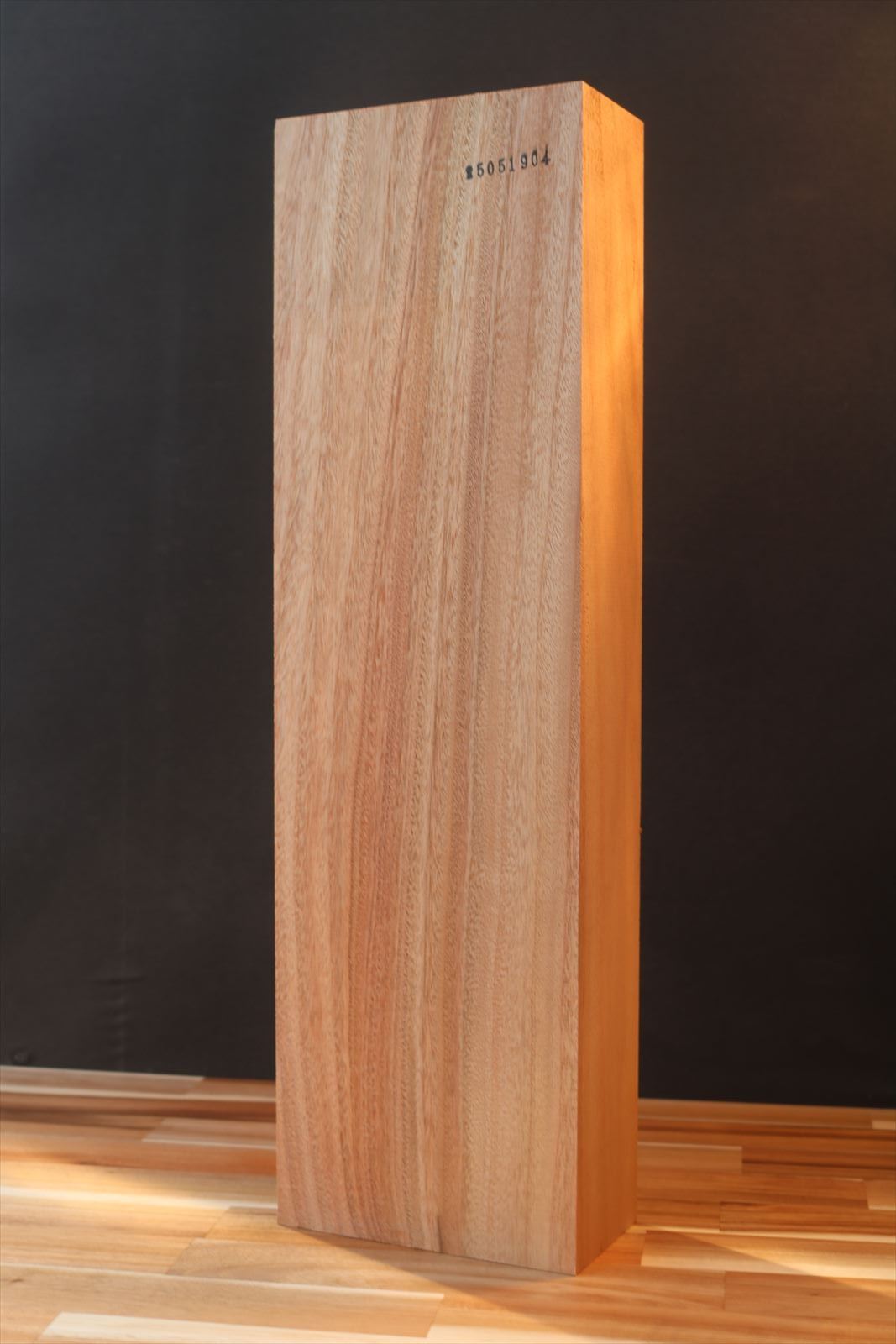 彫刻材 楠(クス)｜木材通販の【木一筋.com】