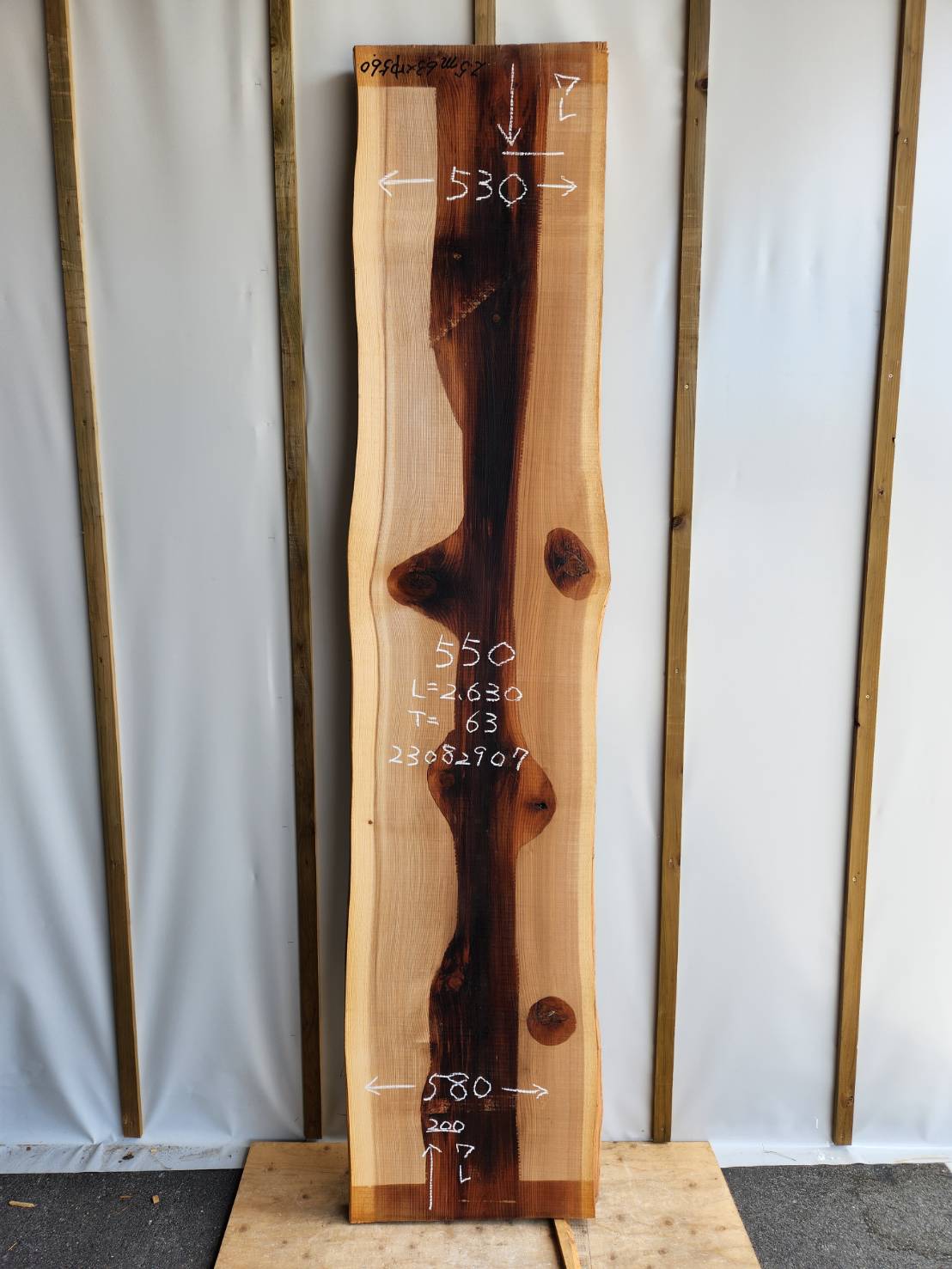 杉(スギ) 無垢一枚板(カウンター・テーブル・看板材)｜木材通販の【木