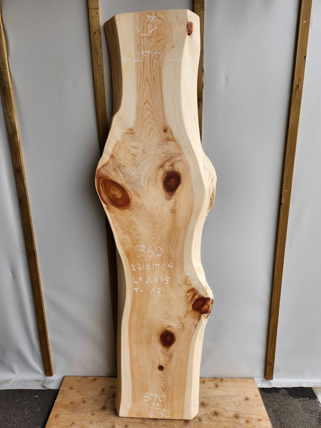 桧 耳付き 一枚板 天板 カウンター テーブル 無垢 2015×63×360mm 品番