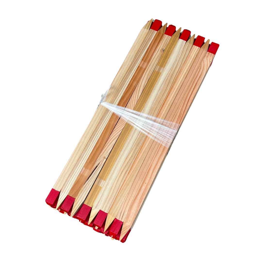 木杭(赤着色) 450mm×18mm角 面取り有り 200本入り MIX 1本84円｜木杭