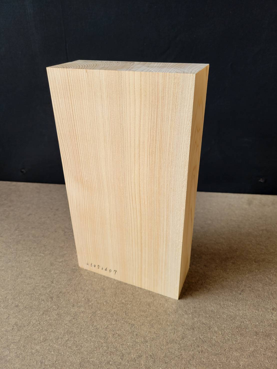 米桧　無垢　彫刻用木材　希少 桧 彫刻 木材 木 素材 幅120mm以上150mm未満｜彫刻材,桧(ヒノキ)｜木材