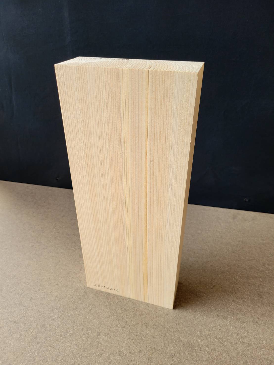 桧 彫刻 木材 木 素材 幅150mm以上210mm未満｜彫刻材,桧(ヒノキ)｜木材