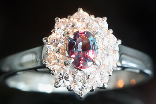 Pt900 エメラルド 0.38ct / ダイヤ リング 上品デザイン 17号 すべての商品