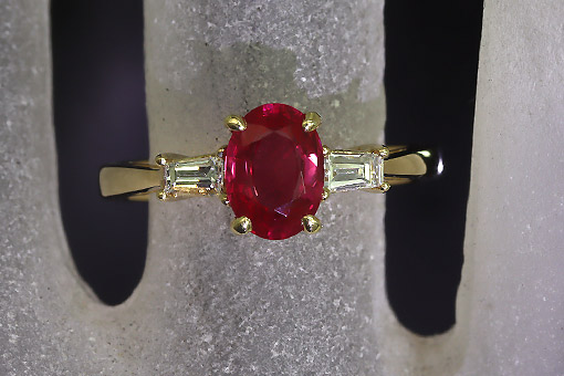 A579-23n0093【ルビー0.90cts】K18ダイヤモンドリング