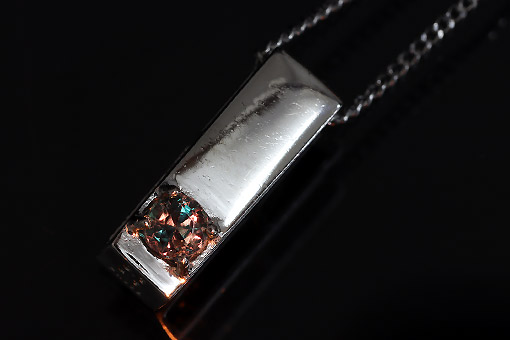 天然アレキサンドライト0.243カラット　シルバーペンダント 天然アレキサンドライト 01.22CTダイヤモンドプラチナペンダント