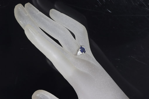 A584-25n0049 【サファイア 0.930cts】ダイヤPt900リング