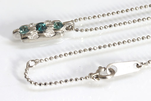 A586-25n0225【アレキサンドライト&ダイヤモンド】Pt900/850