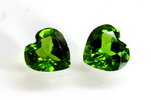 A573-ss0.43【クロムダイオプサイト 0.43cts 】約 4.0ミリ ハート