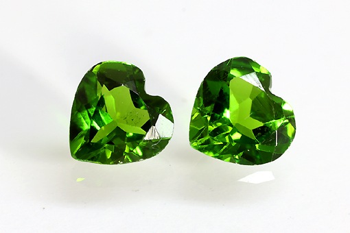 A573-ss0.43【クロムダイオプサイト 0.43cts 】約 4.0ミリ ハート
