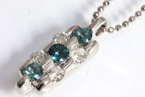 A586-25n0225【アレキサンドライト&ダイヤモンド】Pt900/850