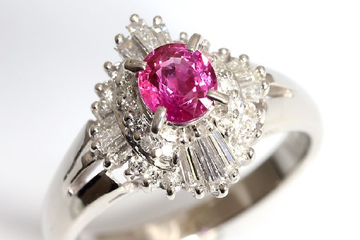 pt900ダイヤモンドルビー PT900 0.7ct天然ルビー・ダイヤモンドリング