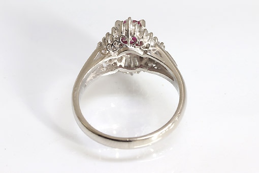 A586-25n0257【ルビー0.48cts】Pt900ダイヤモンドリング