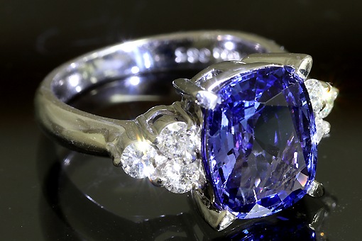 pt900 ファンシーカットダンザナイト3.79ct ダイヤ0.33ct指輪 pt900 ファンシーカットダンザナイト3.79ct ダイヤ0.33ct指輪