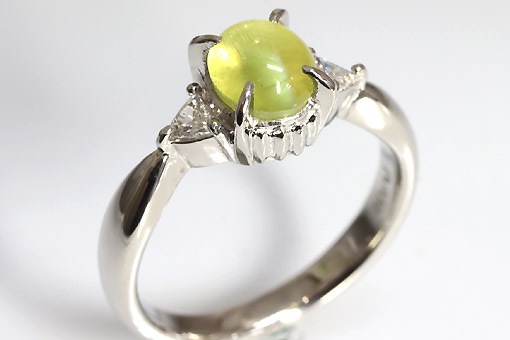 A586-25n0335【キャッツアイ 1.68cts】Pt900ダイヤモンドリング