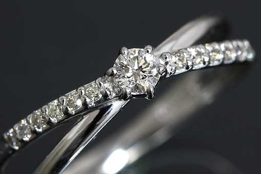 A56-19z0024【ダイヤモンド0.18cts】Pt900リング