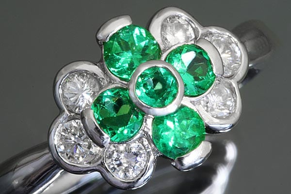 ko-39【エメラルド&ダイヤ】Pt900リング