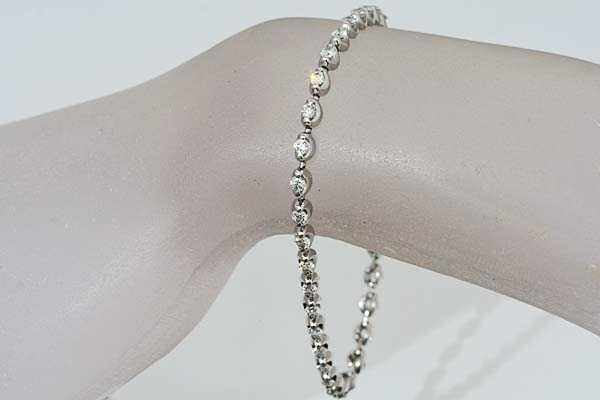 A402-16g0058【ダイヤモンド2.00cts】K18WGブレスレット