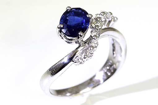 A496-18n0063【サファイア 1.48cts】K18WGダイヤモンドリング