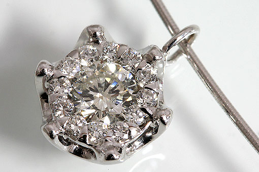 A362-15z0131【ダイヤモンド0.3cts】K18WGオメガネックレス
