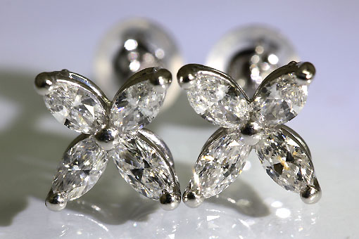 ダイヤモンド　Pt900　ピアス 楽天市場】【送料無料】【限定18ペア】Pt900/K18YG/K18PG【0.5ct】一粒