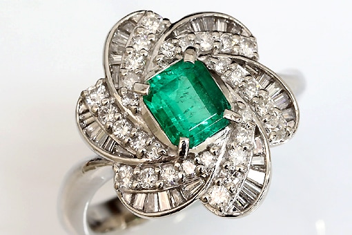 エメラルドダイヤモンドリング エメラルド・ダイヤモンド18Kリング | IRIS Gem & Jewellery
