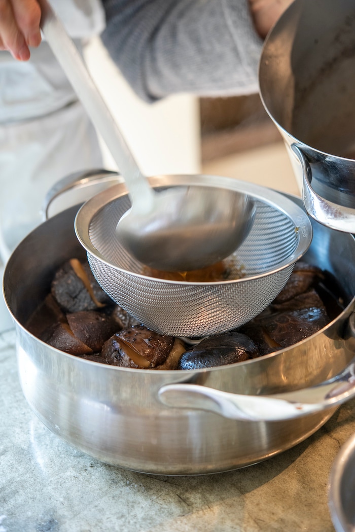 新品ラバーゼ(La Base)燕三条 ステンレスストレーナー4点セット 大27㎝ ラバーゼ(La Base) 燕三条 ステンレス丸ざる&ボウル 中 2点