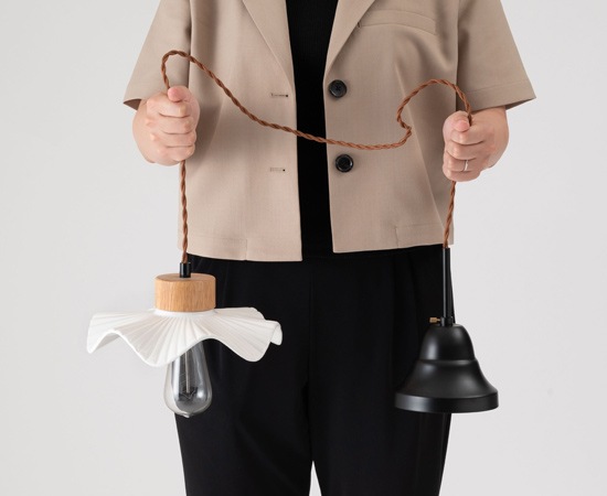 ペタル】ペンダントライト｜陶器を使ったシェード｜光｜影｜照明機器