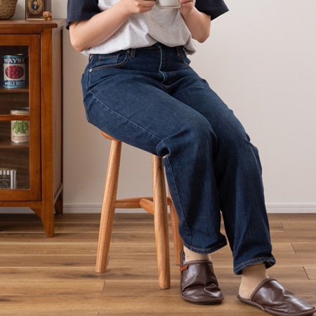 マルチウッドスツール｜GT-414｜丸みを帯びた形が特徴的なウッド