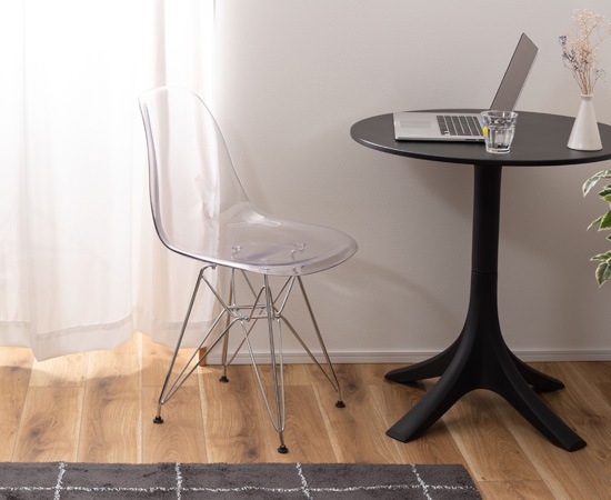 クリア】ダイニングチェア｜透明感のある椅子で空間を広く見せる【公式