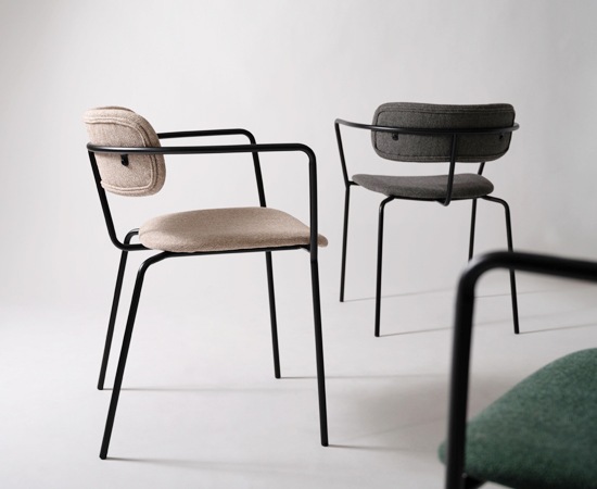 M　チェア パック アームチェア｜椅子｜アーム付き｜シンプル｜スチール