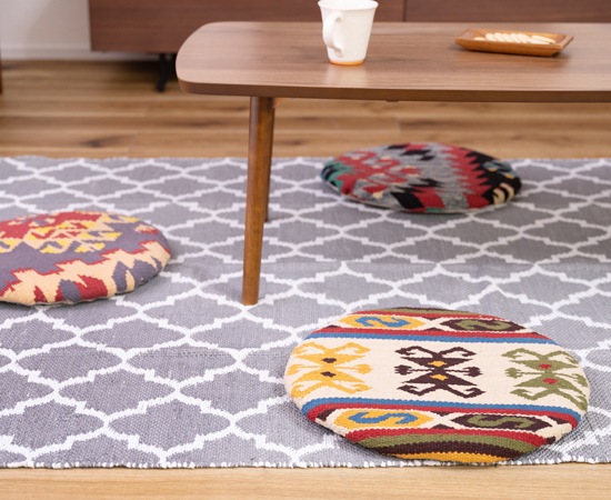 キリムシートクッション｜FAB-003｜クッション｜カラフル｜座り心地