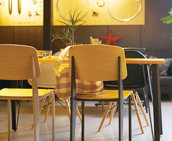 スタンダードチェア｜PC-463｜椅子｜アンティーク風のデザイン｜積層