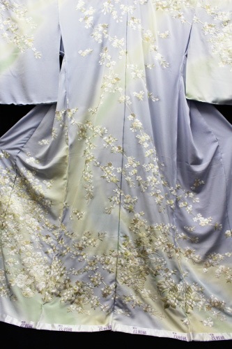 上品な訪問着　絵羽模様 グレー系 花柄 金彩 フォーマル 上品　結婚式 訪問着 手刺繍 総刺繍 正絹 桜 桜枝 駒羽二重 最高級丹後