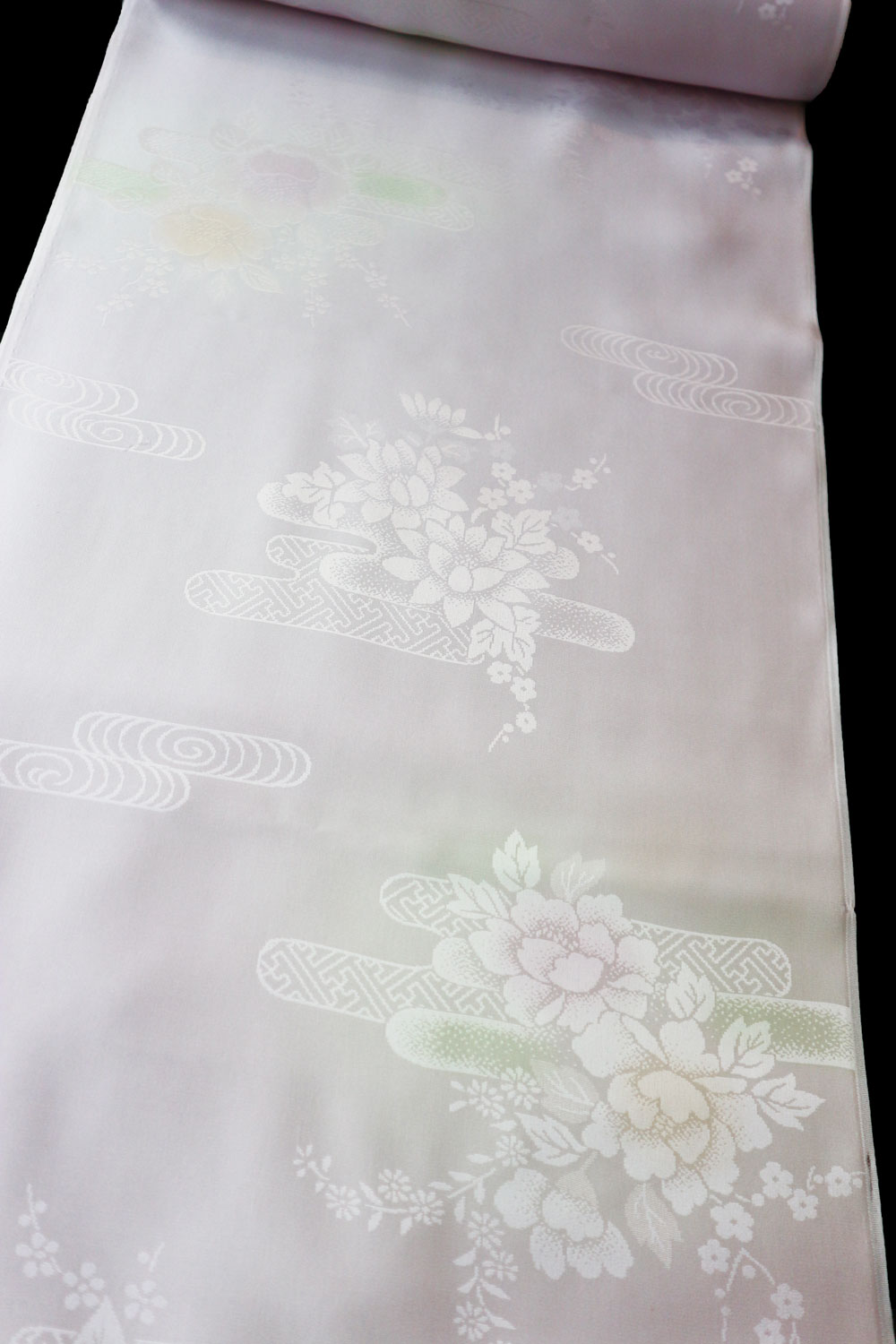 10. 最高級　長襦袢　正絹　未使用　極美品　証紙有り 最高級正絹長襦袢「紗綾形霞と流水に花」 | すべての商品 | きもの