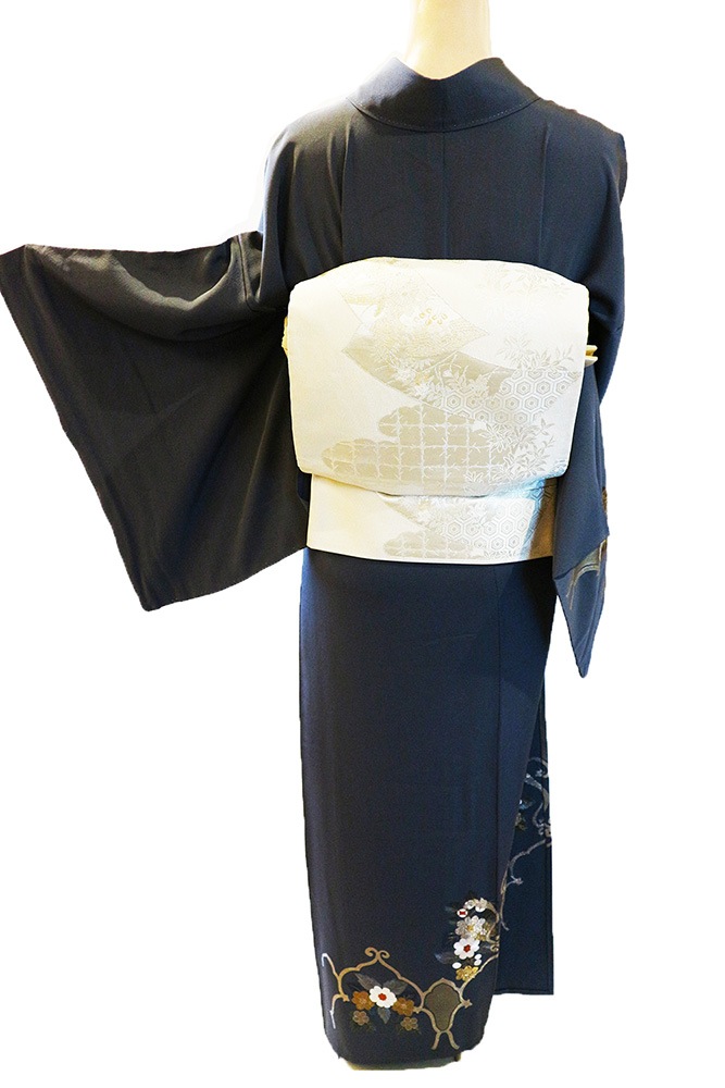 正絹単衣訪問着 レンタルフルセット「華紋に四季の花刺繍と金彩 