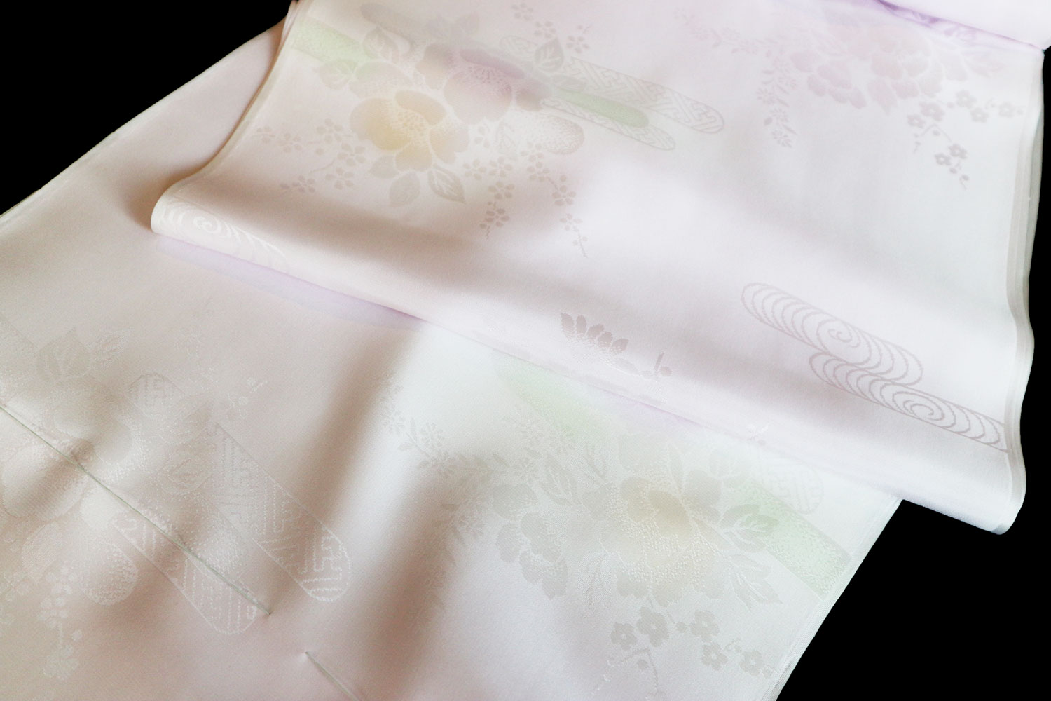 最高級正絹長襦袢「紗綾形霞と流水に花」 | すべての商品 | きもの