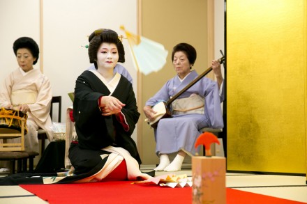 11��26�����ڡ� ��GEISHA����Į�ݼԤȤ�����ͷ�ӡ������������