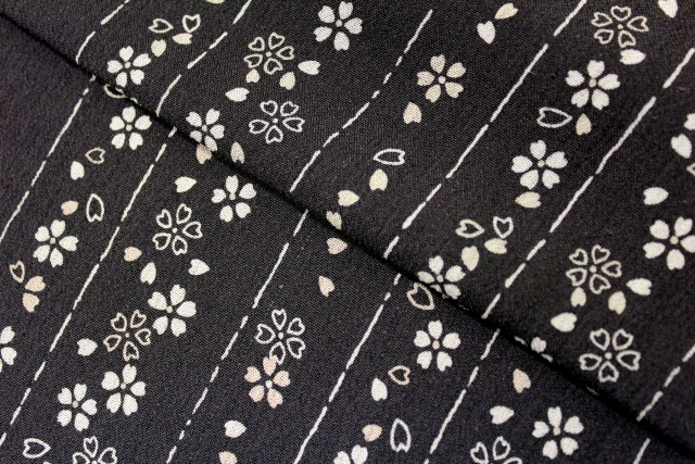 最高級正絹帯揚げ「黒/桜」 | すべての商品 | きものサロンながしま