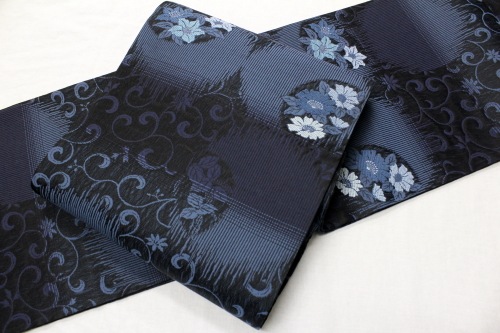 西陣織廣部商事謹製袋帯「リバーシブル 横段に唐草華紋」 | 販売着物