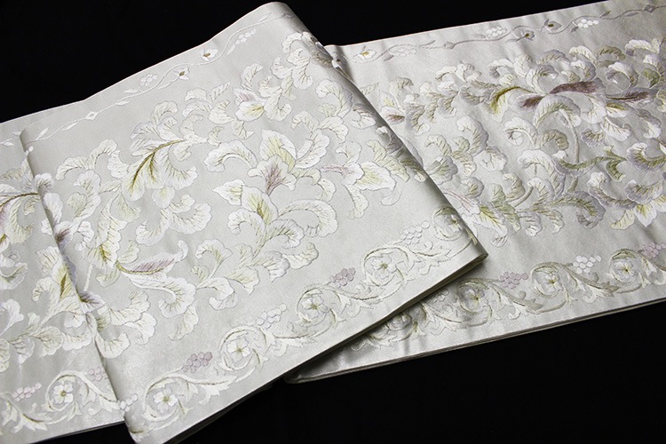 帯　黒　金　金刺繍　ぶどう　葡萄　ブドウ ぶどう刺繍京袋帯 帯 黒 金 金刺繍 ぶどう 葡萄 ブドウ 正絹・全通