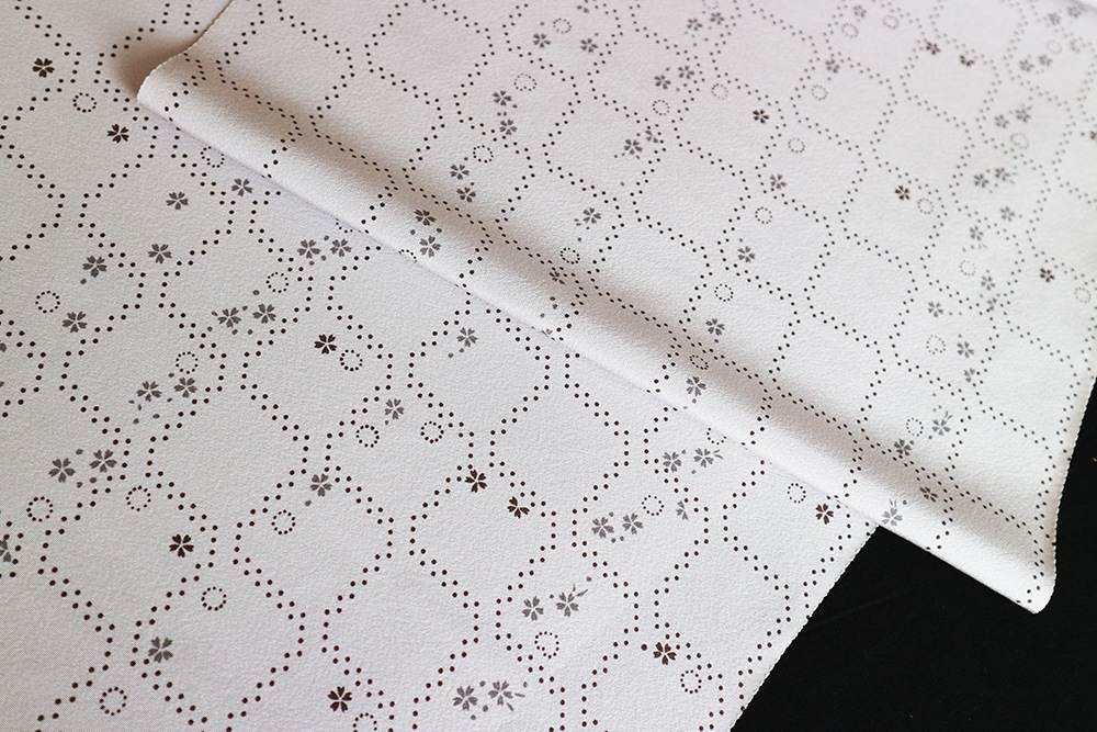 �ǹ��ð���������ִ�����ʸ�ͤ˲֤ȴݤȥϡ��ȡ�