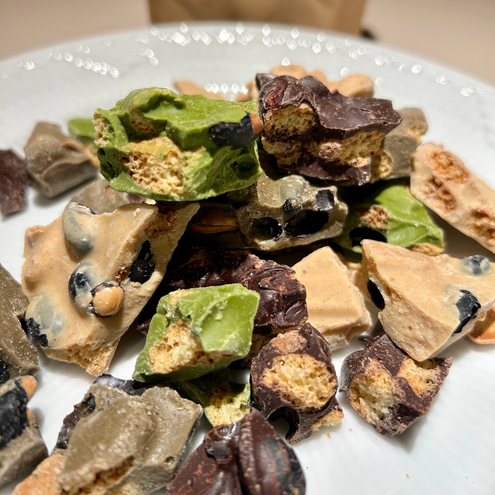 【バレンタイン期間限定】黒豆ロッシュチョコレート　4種MIX200ｇ