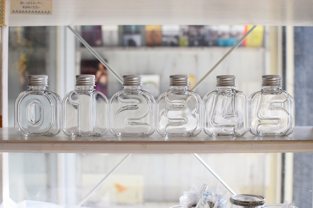 イニシャルハーバリウムボトル 1～9(数字) 【1本・6本・12本(取り寄せ