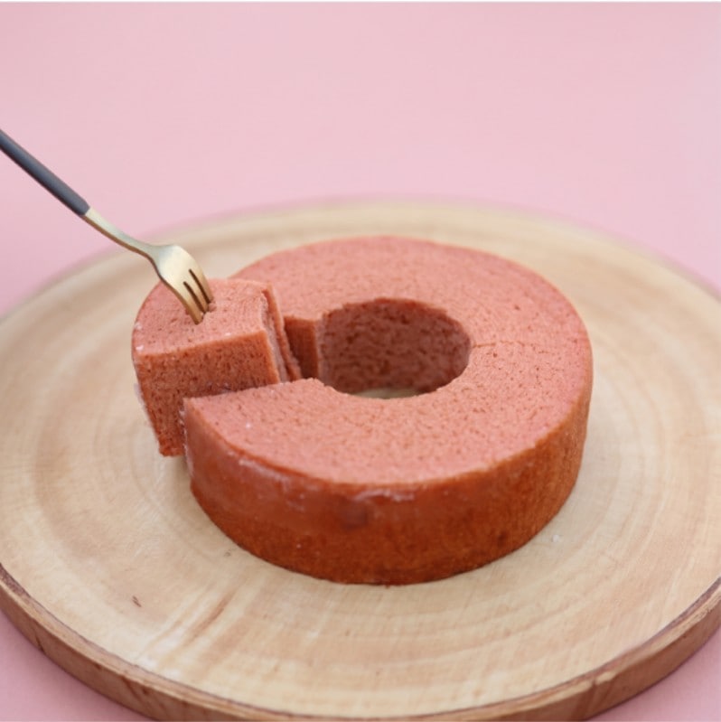 【自社農園完熟いちご入り】ソフトバウム　いちご