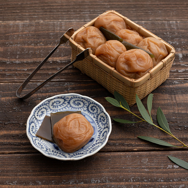 紀州南高梅 こんぶ梅一番漬 250g｜塩分約8％ 日高昆布とはちみつ使用のまろやか梅干し【紀の里食品】