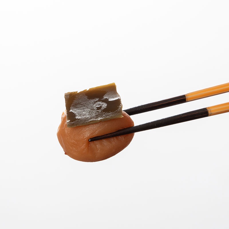 紀州南高梅 こんぶ梅一番漬 250g｜塩分約8％ 日高昆布とはちみつ使用のまろやか梅干し【紀の里食品】